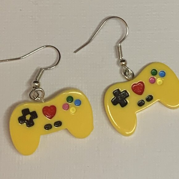 X Box Controller, Gaming Earrings, Gift Idea, Novelty Earrings, Silly Earrings - Picture 2 of 7